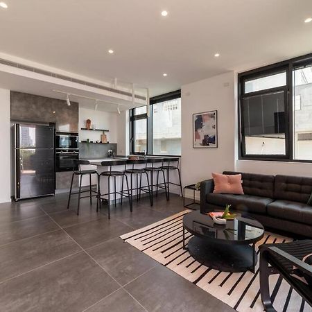 Amazing Penthouse On Gordon Beach 8 Guests เทลอาวีฟ ภายนอก รูปภาพ