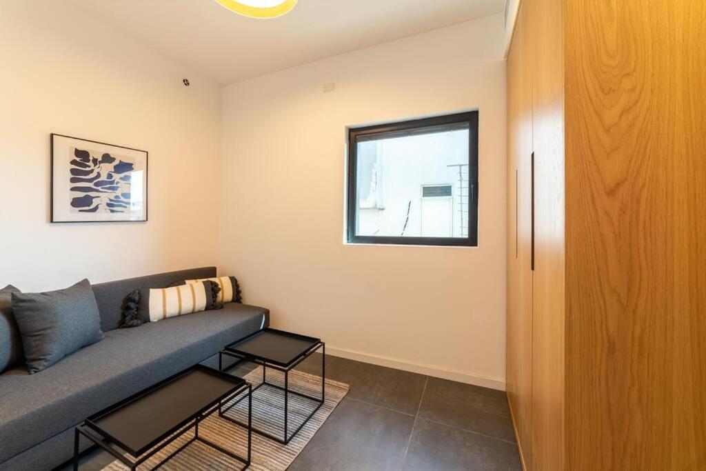 Amazing Penthouse On Gordon Beach 8 Guests เทลอาวีฟ ภายนอก รูปภาพ